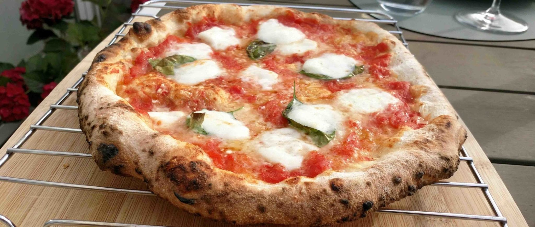 Comment bien cuire une pizza au four ? L’Avis d’un Chef