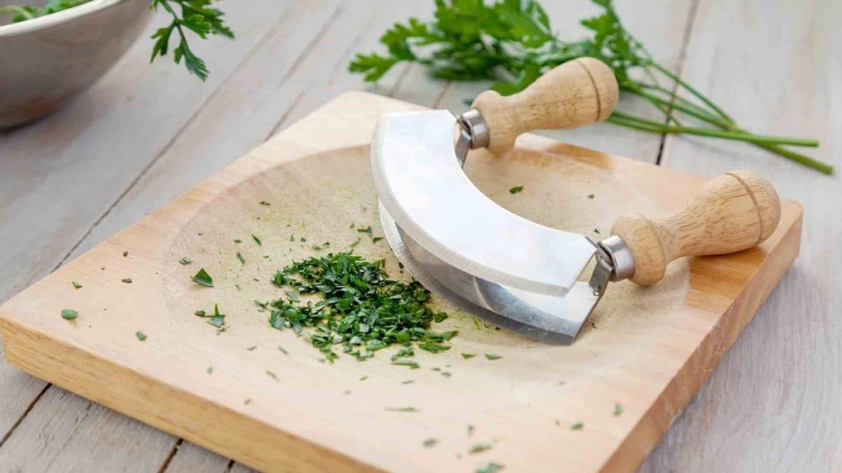 Hachoir + planche Cole & Mason pour herbes fraîches