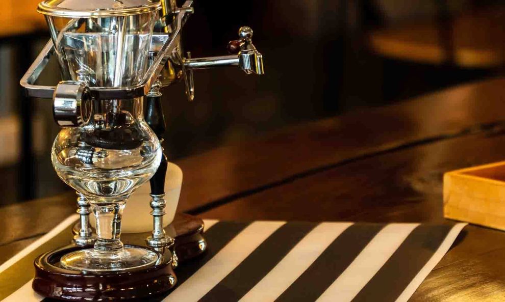 meilleure cafetiere siphon depression balancier alambic japonaise