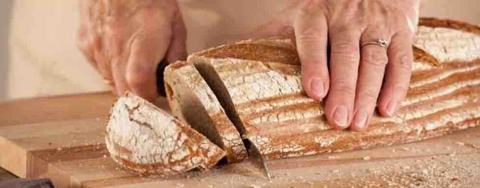 meilleure planche a pain bois ramasse miette